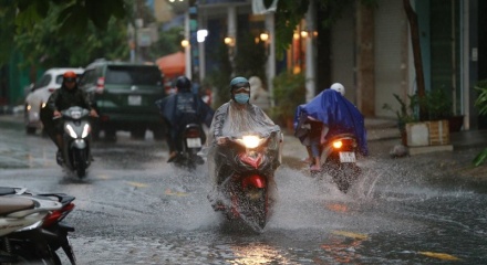 Dự báo thời tiết ngày 29/4: Bắc Bộ và Trung Bộ có mưa lớn