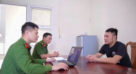 Công an Hà Tĩnh: Bắt giữ 'ông trùm' và 14 đối tượng cộm cán trong đường dây ma túy lớn