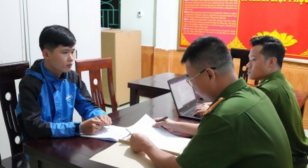 Nghệ An: Dựng chuyện bị cướp để che giấu đánh bạc qua mạng