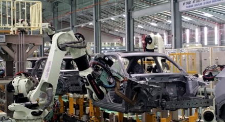 Quan điểm trái chiều quanh đề xuất bỏ điều kiện kinh doanh ô tô 