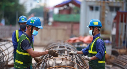 Bộ Xây dựng hướng dẫn điều chỉnh hợp đồng xây dựng khi giá vật liệu biến động