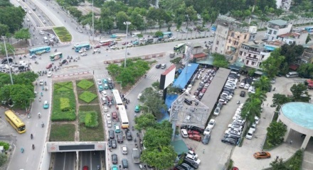 Hà Nội xây 4 bãi đỗ xe kết hợp trạm sạc quy mô lớn phục vụ hạn chế xe xăng vào nội đô