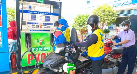 Xăng sinh học E10: Lợi ích kép cho kinh tế và môi trường