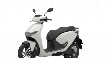 Honda Việt Nam mở bán hai mẫu xe máy điện Honda CUV e: và Honda UC3
