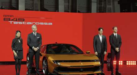 Ra mắt siêu xe Ferrari 849 Testarossa với giá gần 34 tỷ đồng