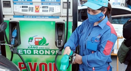 Giá xăng giảm mạnh, xăng sinh học về dưới 20.000 đồng/lít
