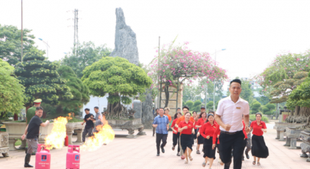 Thái Nguyên: Nâng cao năng lực ứng phó cháy nổ tại Trung tâm thương mại và du lịch Dũng Tân