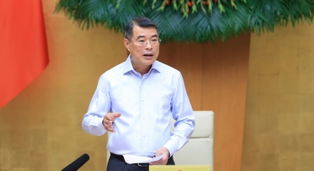 Thủ tướng: Không đẩy khó khăn cho người dân, doanh nghiệp trong thiết kế chính sách