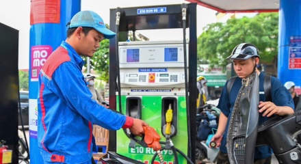 Người tiêu dùng yên tâm dùng xăng E10 sau gần 1 tháng triển khai