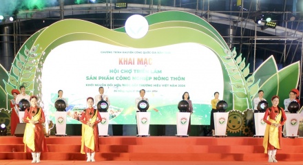 Quảng bá thương hiệu Việt qua hội chợ công nghiệp nông thôn tại Đà Nẵng