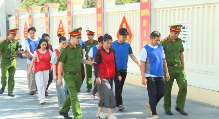 Thanh Hóa: Triệt phá đường dây buôn lậu kim cương xuyên quốc gia