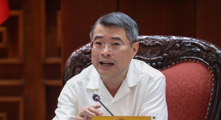 Thủ tướng: Các Bộ trưởng chịu trách nhiệm đến cùng về tiến độ và chất lượng dữ liệu