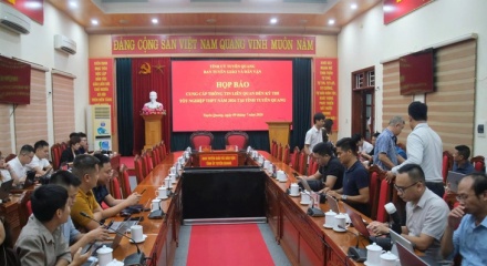 Vụ” mưa điểm 10” tại Tuyên Quang: Khởi tố phó hiệu trưởng, đề xuất thi lại cho 328 thí sinh