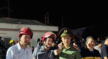 Thanh Hóa: Cháy Công ty giày trong đêm hàng trăm chiến sỹ tha gia chữa cháy