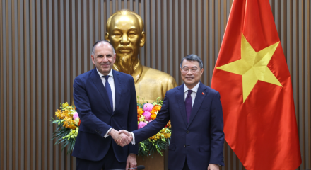 Thủ tướng Lê Minh Hưng tiếp Bộ trưởng Ngoại giao Hy Lạp