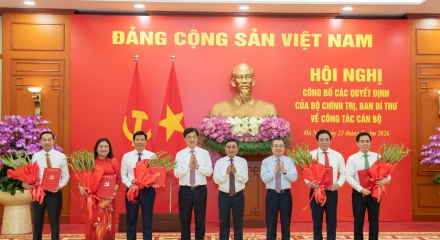 Công bố 5 quyết định của Bộ Chính trị, Ban Bí thư về công tác cán bộ