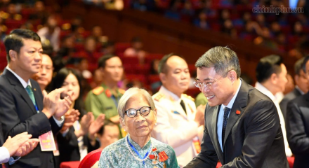 Thủ tướng phát động phong trào 'Đẩy mạnh chăm lo người có công với cách mạng'