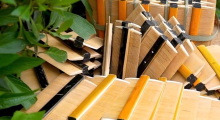Làng nghề và câu chuyện “kể lại” giá trị sản phẩm
