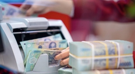 Loạt ngân hàng tiếp tục điều chỉnh lãi suất, cao nhất 7,8%