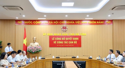 Hà Tĩnh: Bổ nhiệm, giao quyền 5 cán bộ lãnh đạo