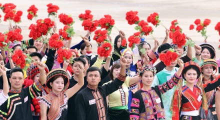 Học tập và thực hành theo Bác: Chuyển mạnh từ nhận thức sang hành động