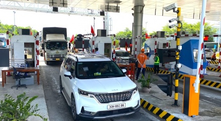 Cục Đường bộ thông tin về việc thu phí ví điện tử liên kết tài khoản giao thông