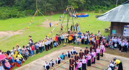 Quảng Ngãi: “Hương đất – tình người” trên vùng biên Sa Loong