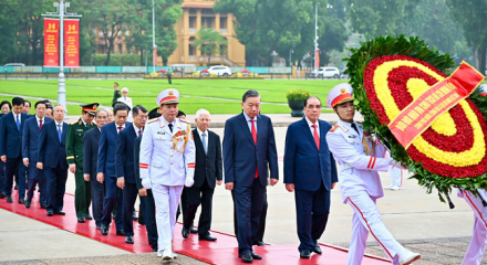 Lãnh đạo Đảng, Nhà nước vào Lăng viếng Chủ tịch Hồ Chí Minh nhân dịp Quốc khánh 2/9