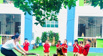 Trường Mầm non Minh Khai: Khởi đầu năm học mới bằng yêu thương và sẻ chia