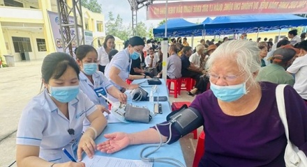 Bộ Tài chính đề xuất hàng loạt chính sách mới về chăm sóc sức khỏe, dân số và bảo trợ xã hội