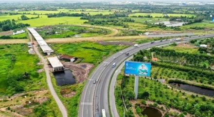 Đẩy nhanh tiến độ các dự án trọng điểm giao thông và năng lượng khu vực Đồng bằng sông Cửu Long