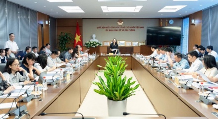 Hoàn thiện pháp lý, cho phép doanh nghiệp nhà nước tham gia giao dịch hàng hóa phái sinh