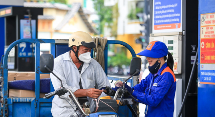 VCCI đề nghị làm rõ quyền tự quyết giá xăng dầu, bỏ rào cản phân phối
