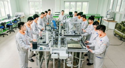 Bộ GD&ĐT ban hành quy định mới về bồi dưỡng năng lực thực hành nghề cho nhà giáo GDNN