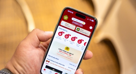 Từ năm 2027, chi trả lương hưu và trợ cấp thất nghiệp qua VNeID