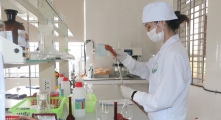 Bộ Y tế đề xuất siết chặt quy định ghi nhãn hóa chất, chế phẩm diệt côn trùng, diệt khuẩn