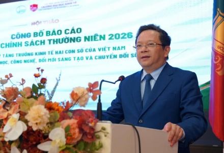 TS. Nguyễn Đức Hiển, Ph&oacute; Trưởng Ban Ch&iacute;nh s&aacute;ch, Chiến lược Trung ương ph&aacute;t biểu tại Hội thảo - Ảnh: VGP