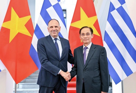 Bộ trưởng Ngoại giao Lê Hoài Trung hội đàm với Bộ trưởng Ngoại giao Cộng hòa Hy Lạp George Gerapetritis