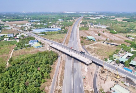 Cận cảnh đoạn cao tốc Biên Hòa - Vũng Tàu sẵn sàng khai thác trước Tết Bính Ngọ