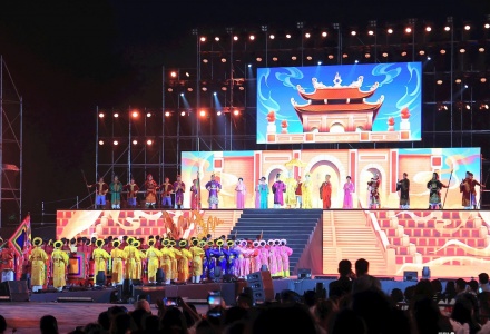 Lễ khai mạc Festival Thăng Long – Hà Nội 2025: Rực rỡ sắc màu di sản