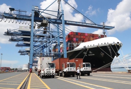 Xuất khẩu hàng hoá mang về gần 14,3 tỷ USD trong nửa đầu tháng 9/2023