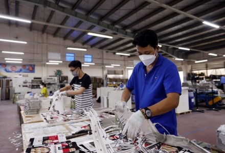 Nhiều doanh nghiệp dự kiến thưởng 3 - 5 tháng lương dịp Tết Giáp Thìn 2024