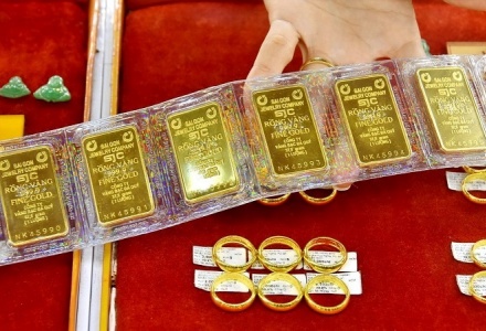 Giá vàng và ngoại tệ ngày 11/6: Vàng thế giới tăng trở lại, đồng USD vượt mốc 105