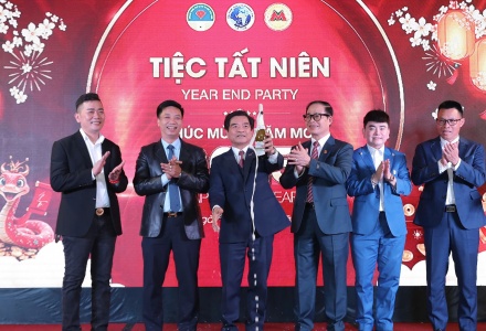 Tiệc tất niên chào Xuân 2025 với chủ đề 'Kỷ nguyên mới, kỷ nguyên vươn mình của dân tộc Việt Nam” 