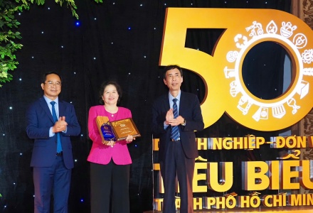 Đổi mới, tự chủ và quyết liệt – Điểm chung trong gần 50 năm phát triển của TP.HCM và Vinamilk