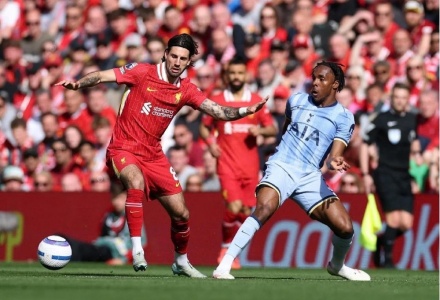 Liverpool đăng quang giải Ngoại hạng Anh 2024/2025: Khúc khải hoàn rực rỡ tại Anfield