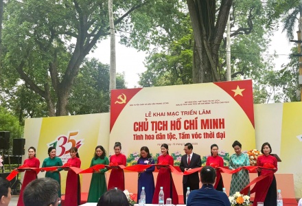 Nhiều hoạt động ý nghĩa dịp kỷ niệm 135 năm Ngày sinh Chủ tịch Hồ Chí Minh