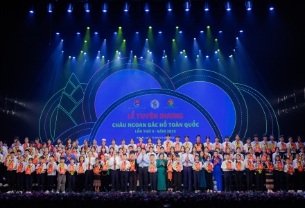 Vinamilk đồng hành cùng thiếu nhi cháu ngoan Bác Hồ hướng đến kỷ niệm 135 năm ngày sinh nhật Bác