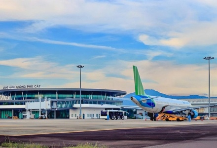 Tạm dừng khai thác 5 sân bay tại miền Trung để ứng phó với bão số 13