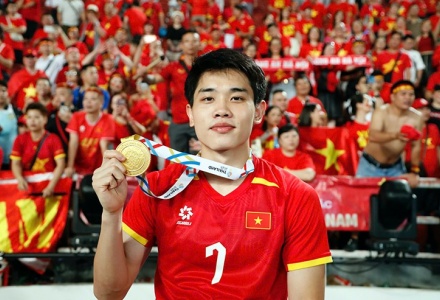 Tiền đạo Đình Bắc góp mặt trong danh sách rút gọn Quả bóng vàng Việt Nam 2025